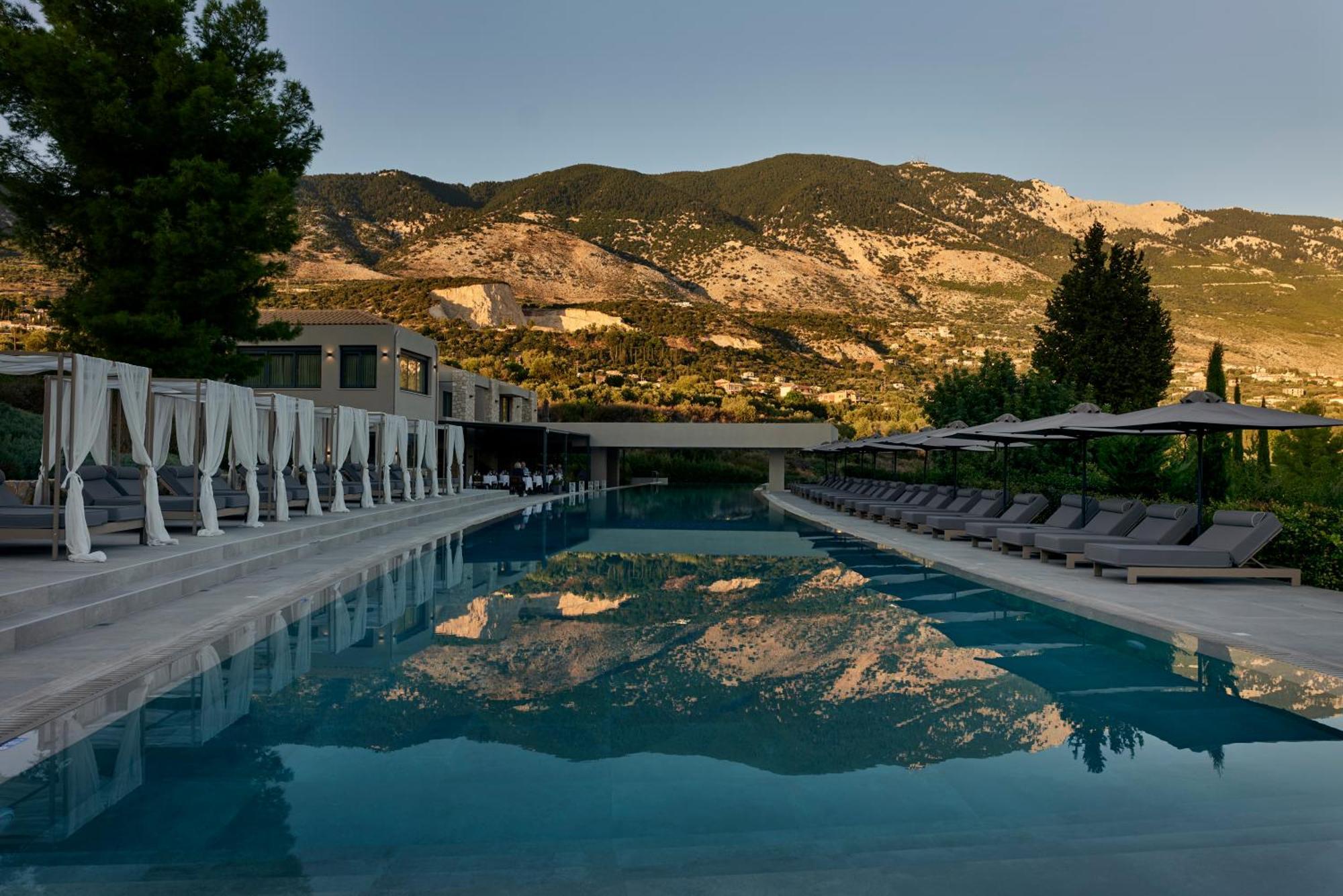 Celestial All Suites Afrato Extérieur photo