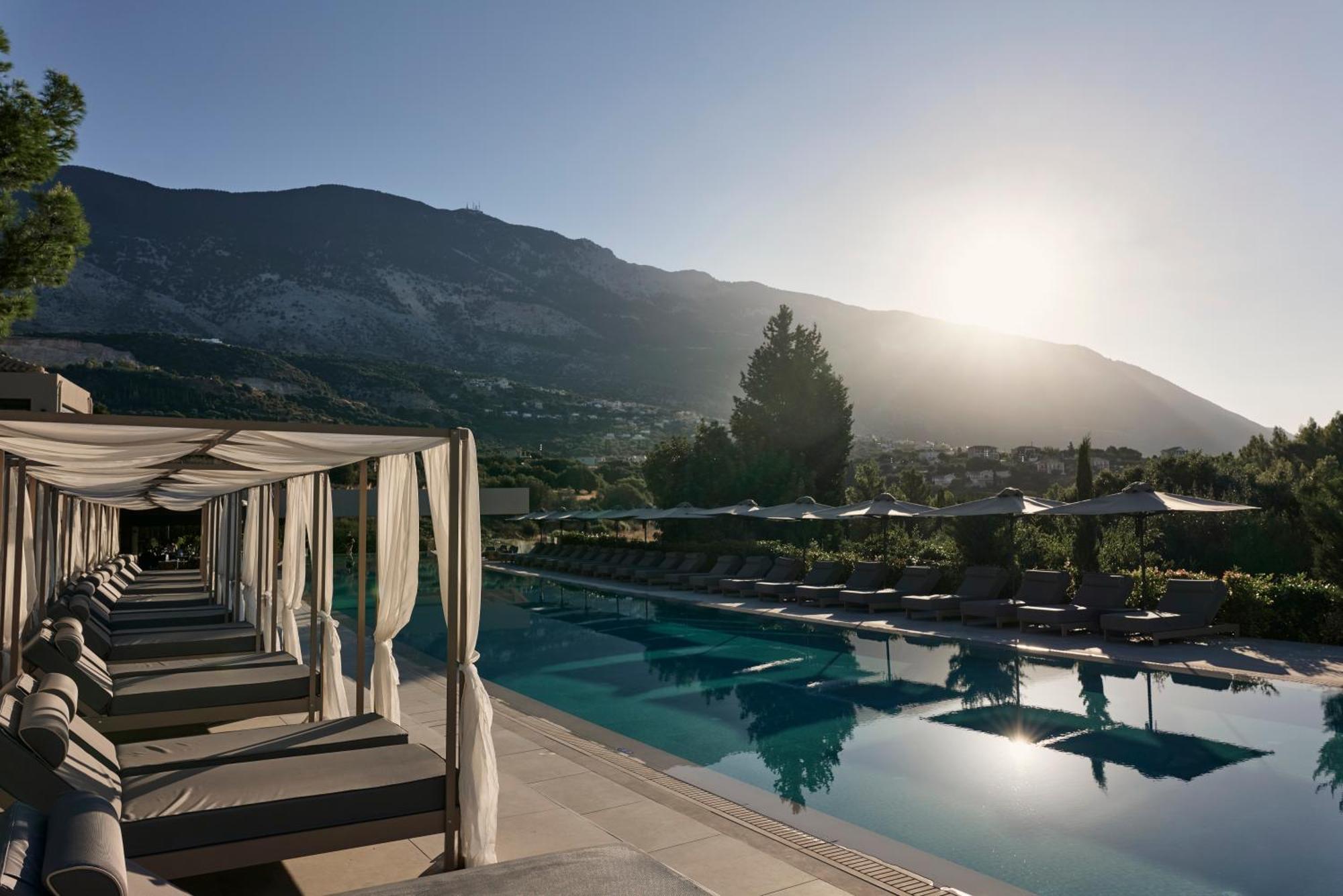 Celestial All Suites Afrato Extérieur photo